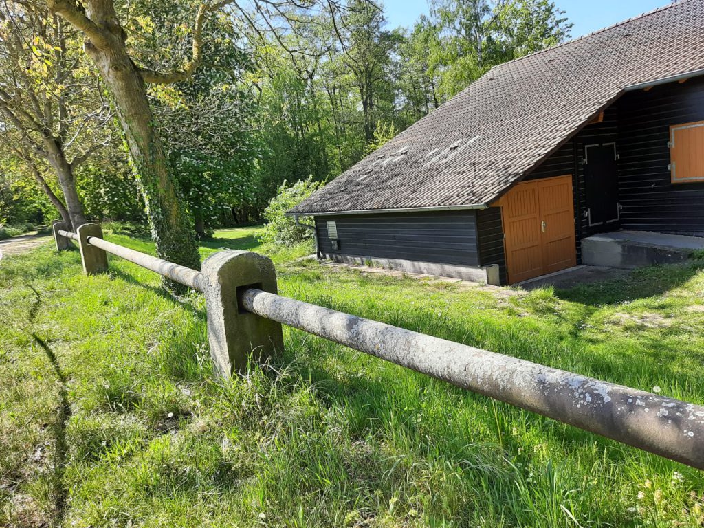 Steine CVJM Sportplatz Plätzle Graben-Neudorf